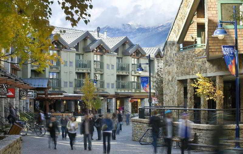 The Westin By Latour Aparthotel Whistler Exterior photo